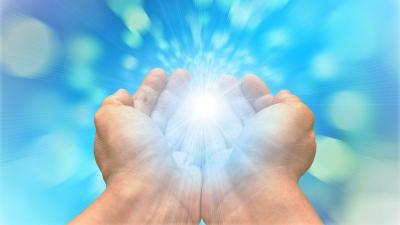 June 2022 - Channeling of the month from Metatron: The Holy Spirit pours Himself upon this Earth
