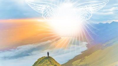 September 2022 - Message of the month from Archangel Gabriel: I raise you into the higher evolutionary ray